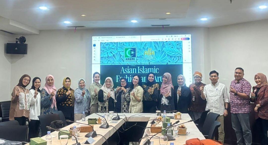 MN-KAHMI-berencana-menggelar-Asian-Islamic-Fashion-and-Art-AIFA-2025.jpg