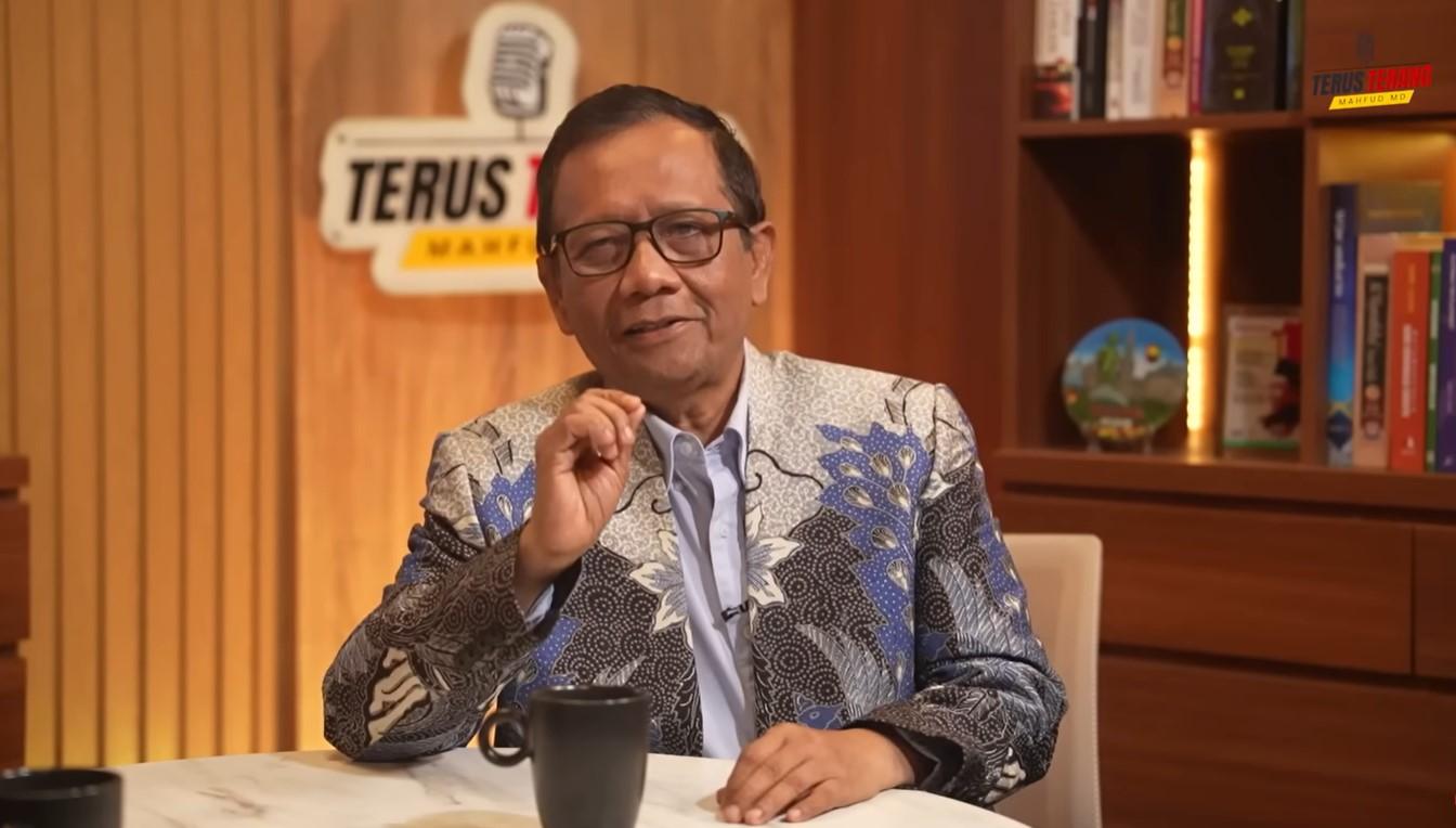 Nadiem Dituntut 18 Tahun Penjara di Kasus Chromebook, Mahfud MD: Harapan Kini Bertumpu pada Hakim