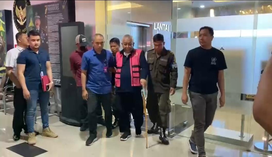 Mantan-Dirjen-Perkeretaapian-Kemenhub-Prasetyo-Boeditjahjono-ditangkap-Kejagung.jpg