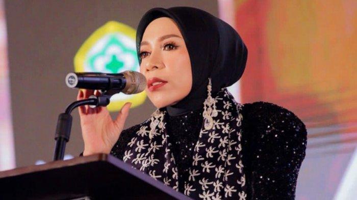 Melly-Goeslaw-Pamer-Bukti-Transfer-Royalti-di-Tengah-Kisruh-Pembayaran-Hak-Cipta.jpg