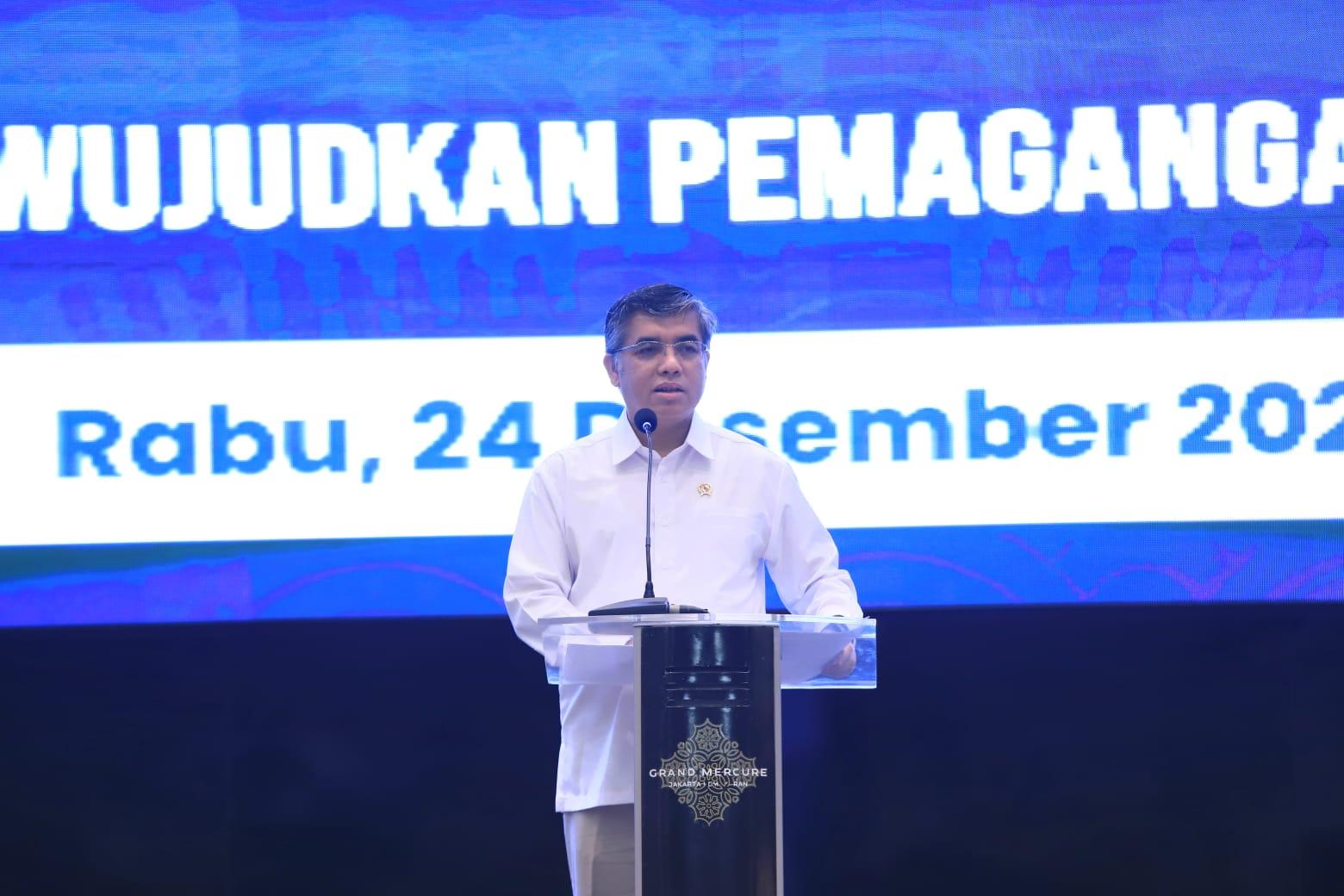 Menaker-Yassierli-membuka-Rapat-Koordinasi-Nasional-Rakornas-Sending-Organization.jpg