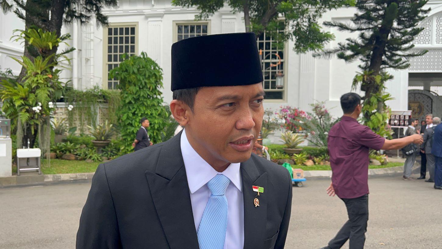 Prabowo Perintahkan Menhut Raja Juli Lipat Gandakan Polisi Hutan untuk Cegah Pembalakan Liar 