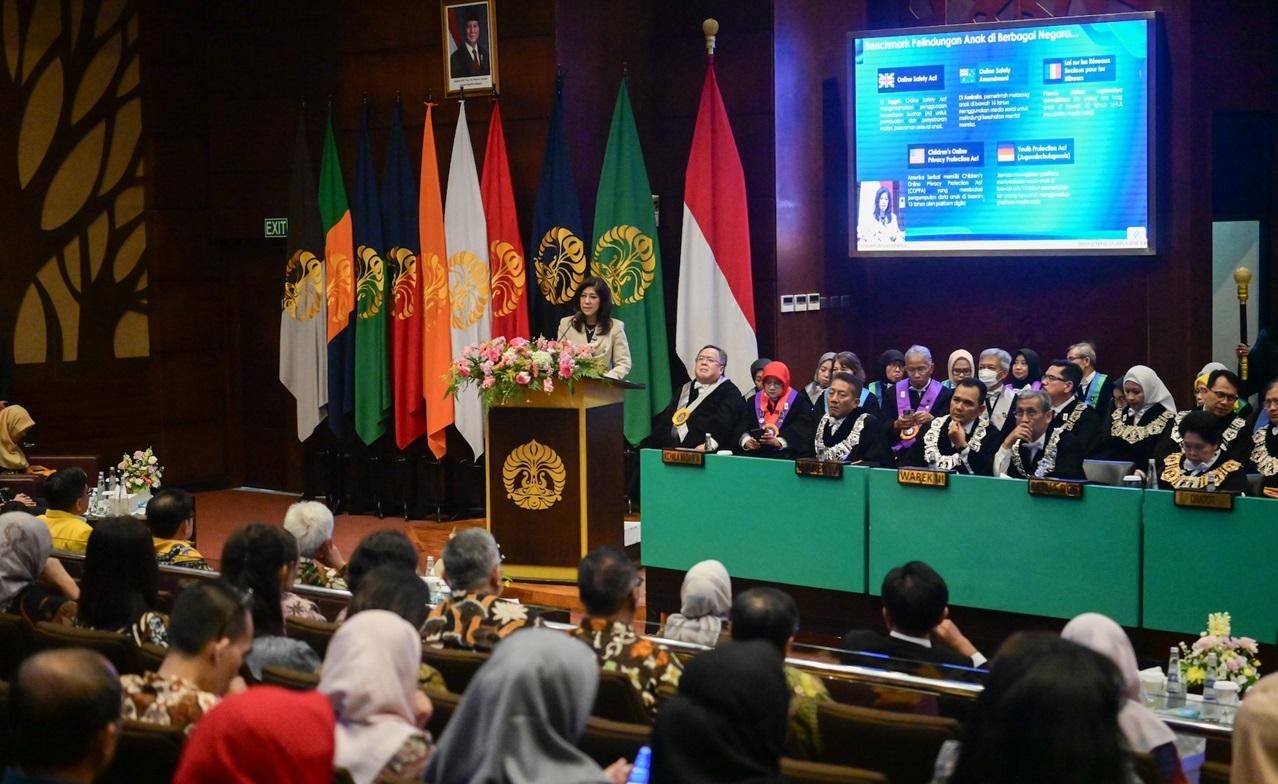 Menkomdigi-orasi-ilmiah-pada-Sidang-Terbuka-Dies-Natalis-ke-75-Universitas-Indonesia.jpg