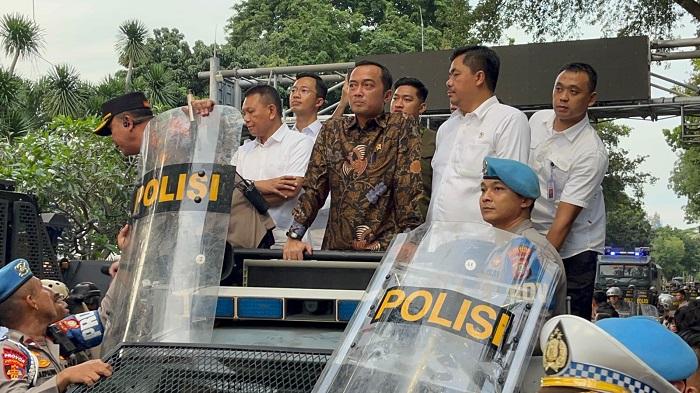 Mensesneg-Prasetyo-Hadi-turun-langsung-untuk-menemui-mahasiswa-4321.jpg