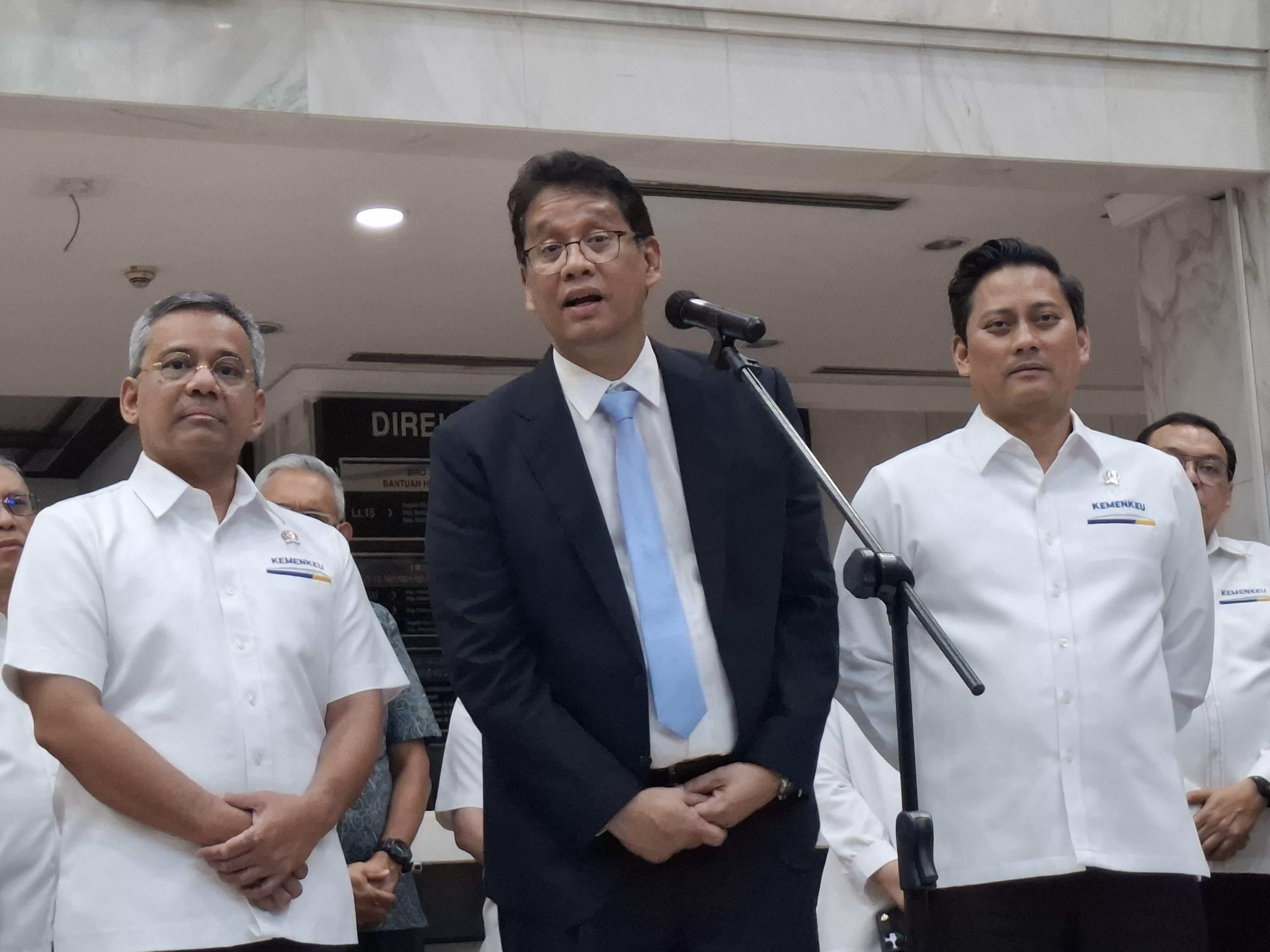 Menteri Keuangan Purbaya Yudhi Sadewa menghadiri konferensi pers