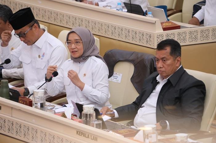 Menteri-Rini-Sampaikan-Rencana-Anggaran-Tahun-2027.jpg