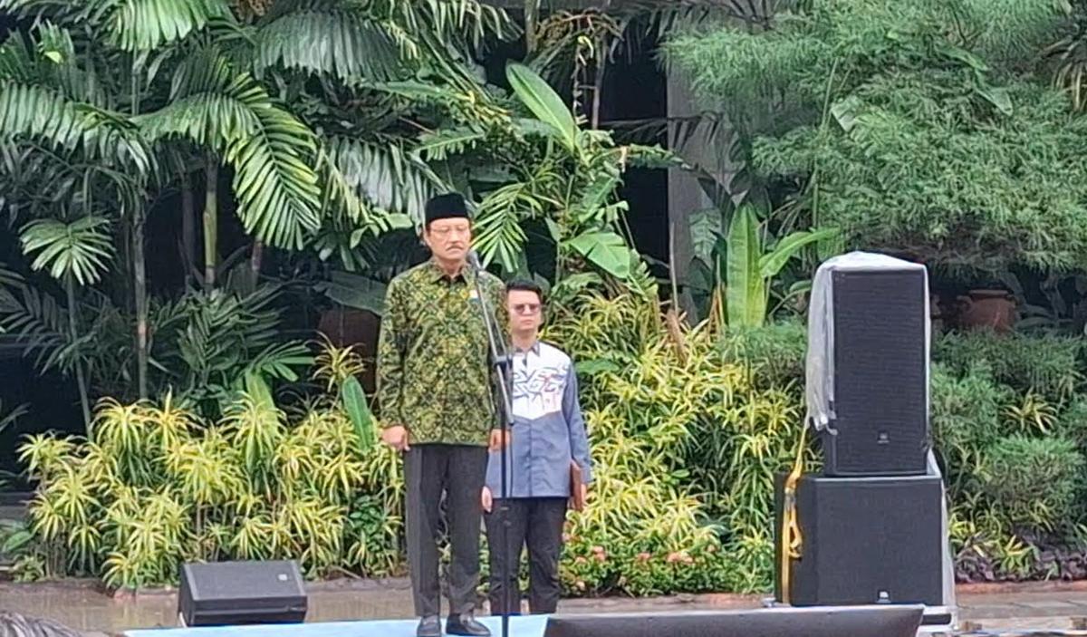 Gus Ipul Pecat Pegawai Kemensos yang Tidak Disiplin