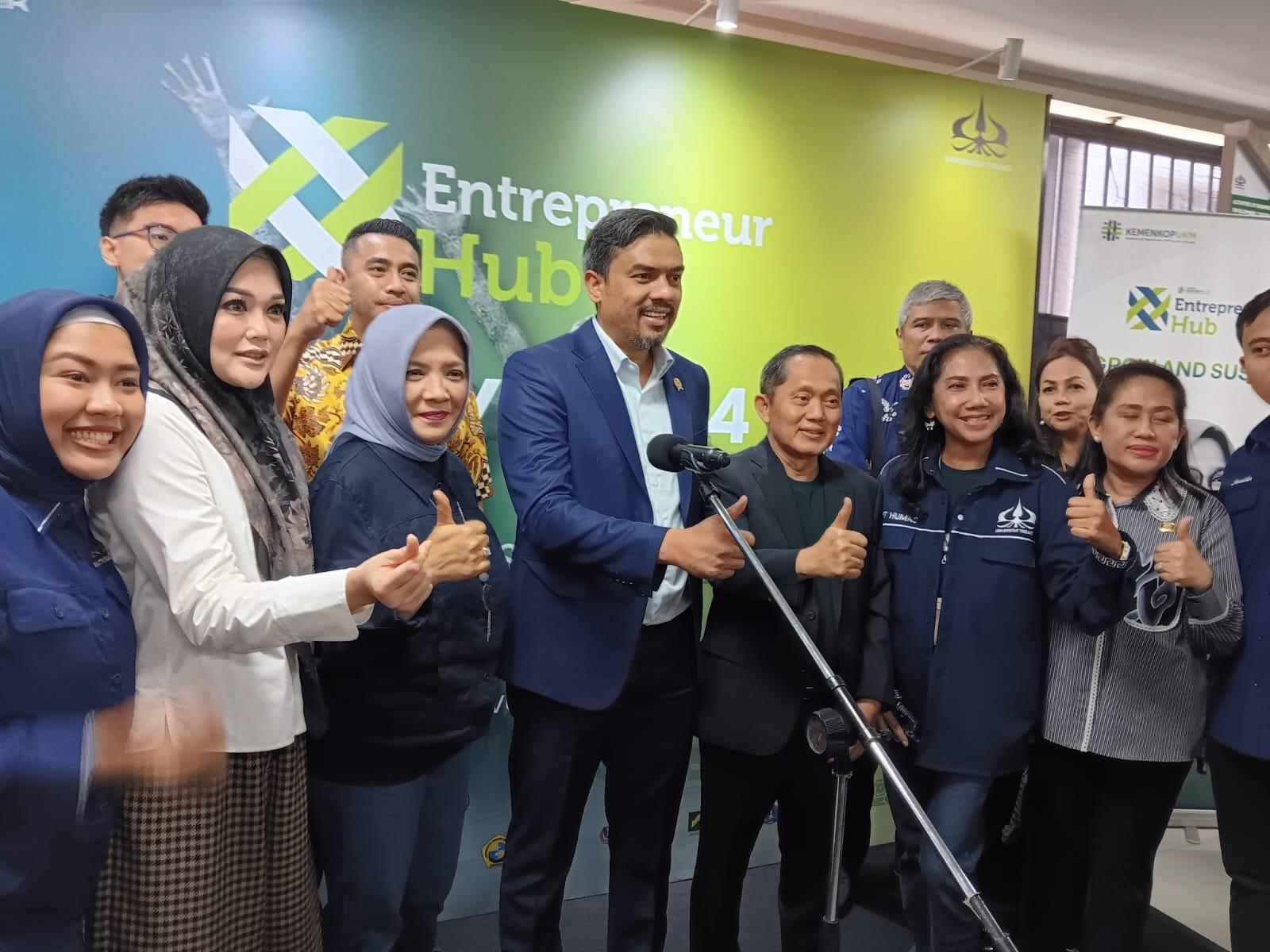 Menteri-Usaha-Mikro-Kecil-dan-Menengah-UMKM-Maman-Abdurrahman-di-Jakarta-Kamis-28112024.jpg