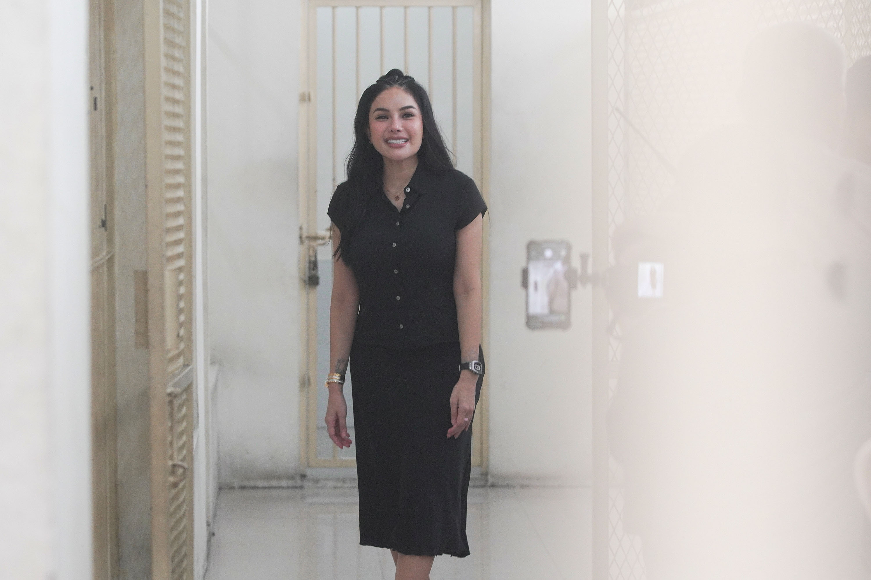 Nikita-Mirzani-Divonis-4-Tahun-Penjara_20251028_201000.jpg