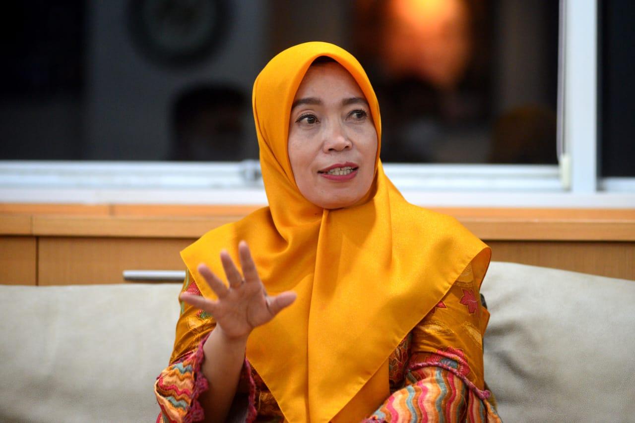 Kemendikdasmen: 200 Ribu Lebih Guru Belum Sarjana, Sebagian Besar Sudah Sepuh