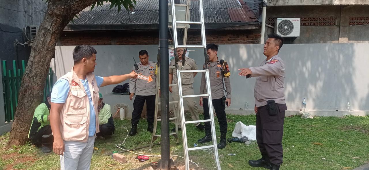OLAH-TKP-Polres-Metro-Jakarta-Pusat.jpg