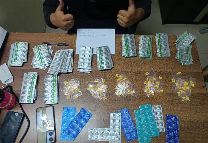 Pemuda di Bekasi Ditangkap Polisi Beserta Barang Bukti 1.590 Butir Obat Keras Daftar G