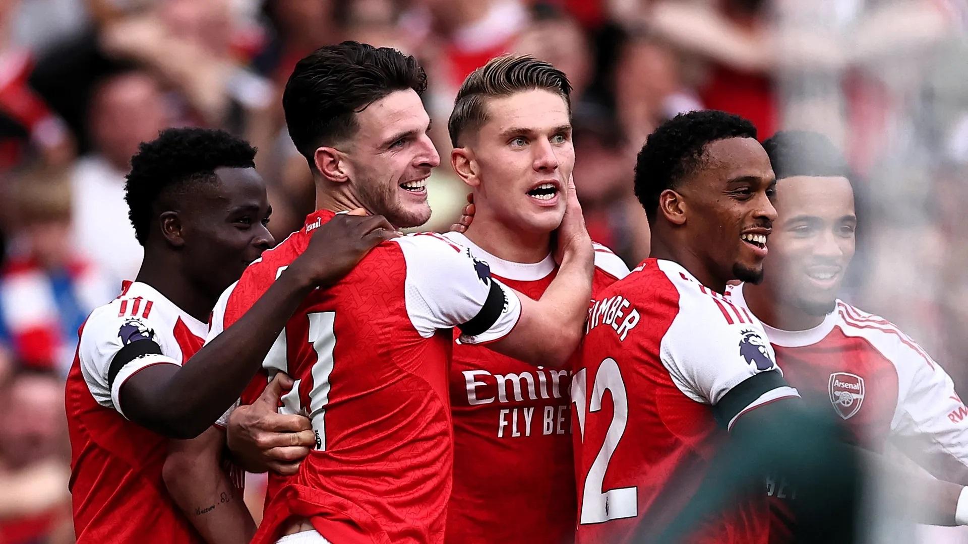 PERAYAAN GOL - Para pemain Arsenal berselebrasi setelah mencetak gol ke gawang Leeds United pada pertandingan pekan kedua Liga Inggris 2025/2026 di Emirates Stadium, London, Sabtu (24/8/2025) dini hari WIB. Arsenal menang 5-0.