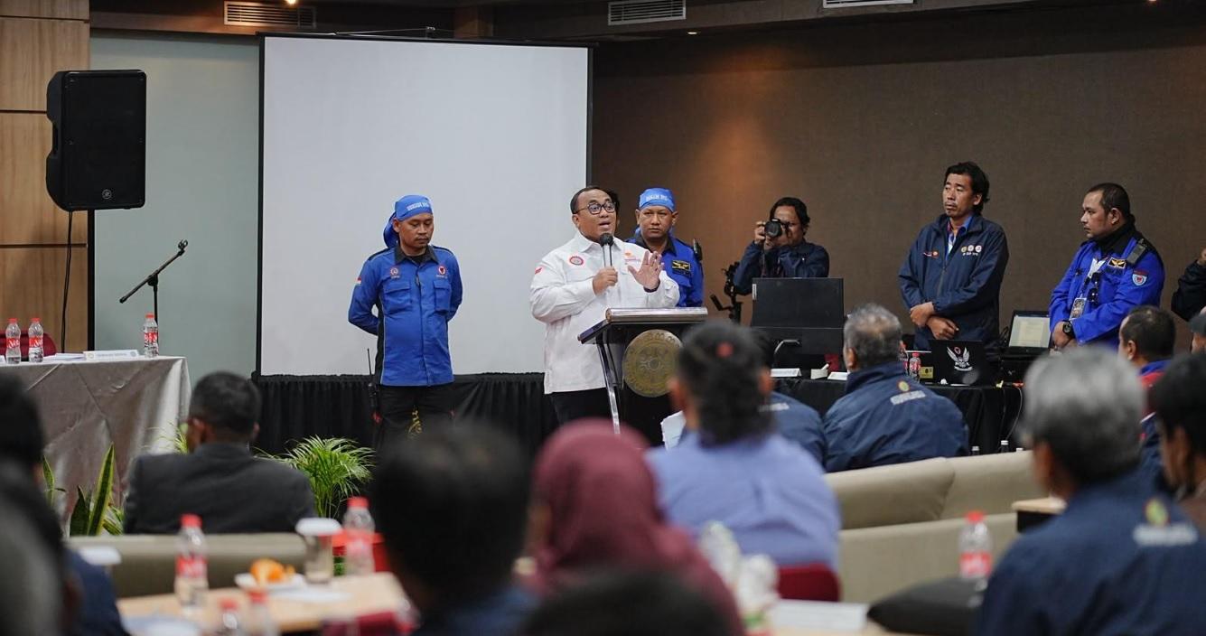 PERJUANGAN-BURUH-Presiden-Konfederasi-Serika.jpg