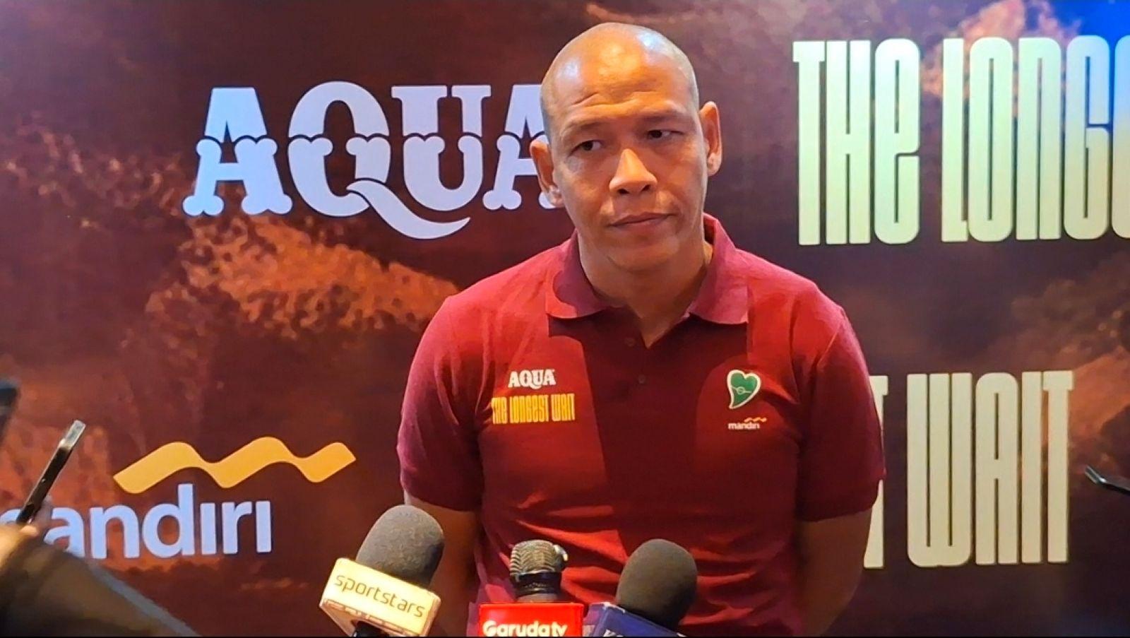 PERSIAPAN AFF U-19 - Pelatih Timnas U-19 Indonesia, Nova Arianto saat diwawancarai terkait persiapan Timnas U-19 jelang tampil di Piala AFF U19 2026. Plaza Senayan, Jakarta, Rabu (29/4/2026). Tribunnews/Abdul Majid