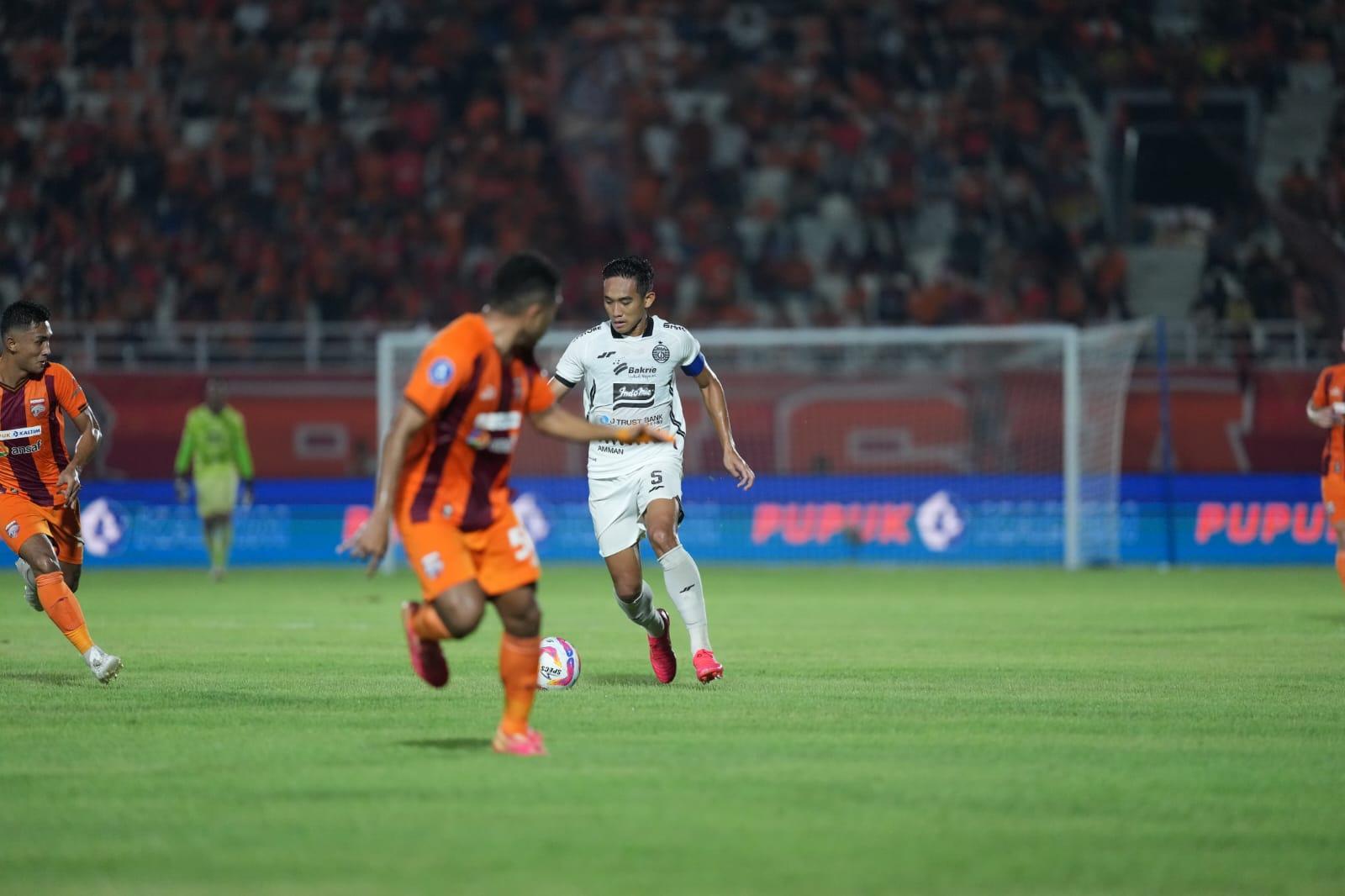 PERSIJA-VS-BORNEO-FC-RIZKY-RIDHO-DAN-NELSON-MINTA-MAAF.jpg