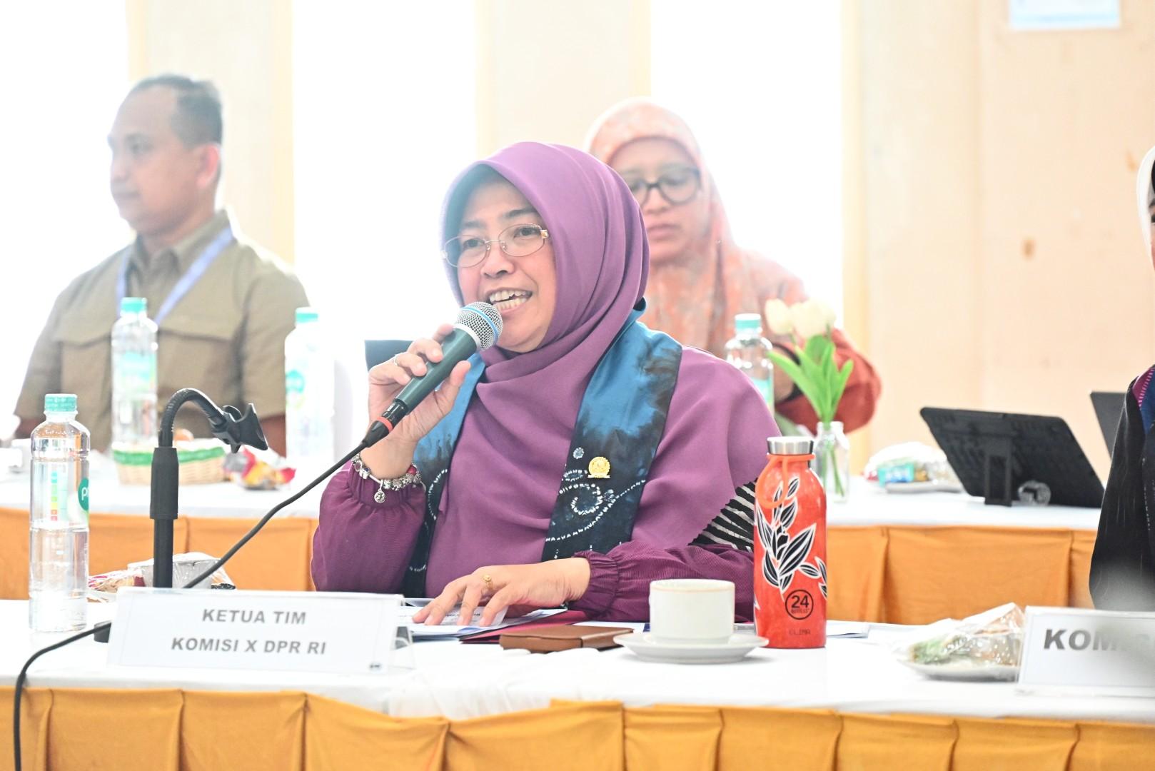 PERUBAHAN-UU-SISDIKNAS-Wakil-Ketua-Komisi-X-DPR-RI-Kurniasih-Mufidayati.jpg