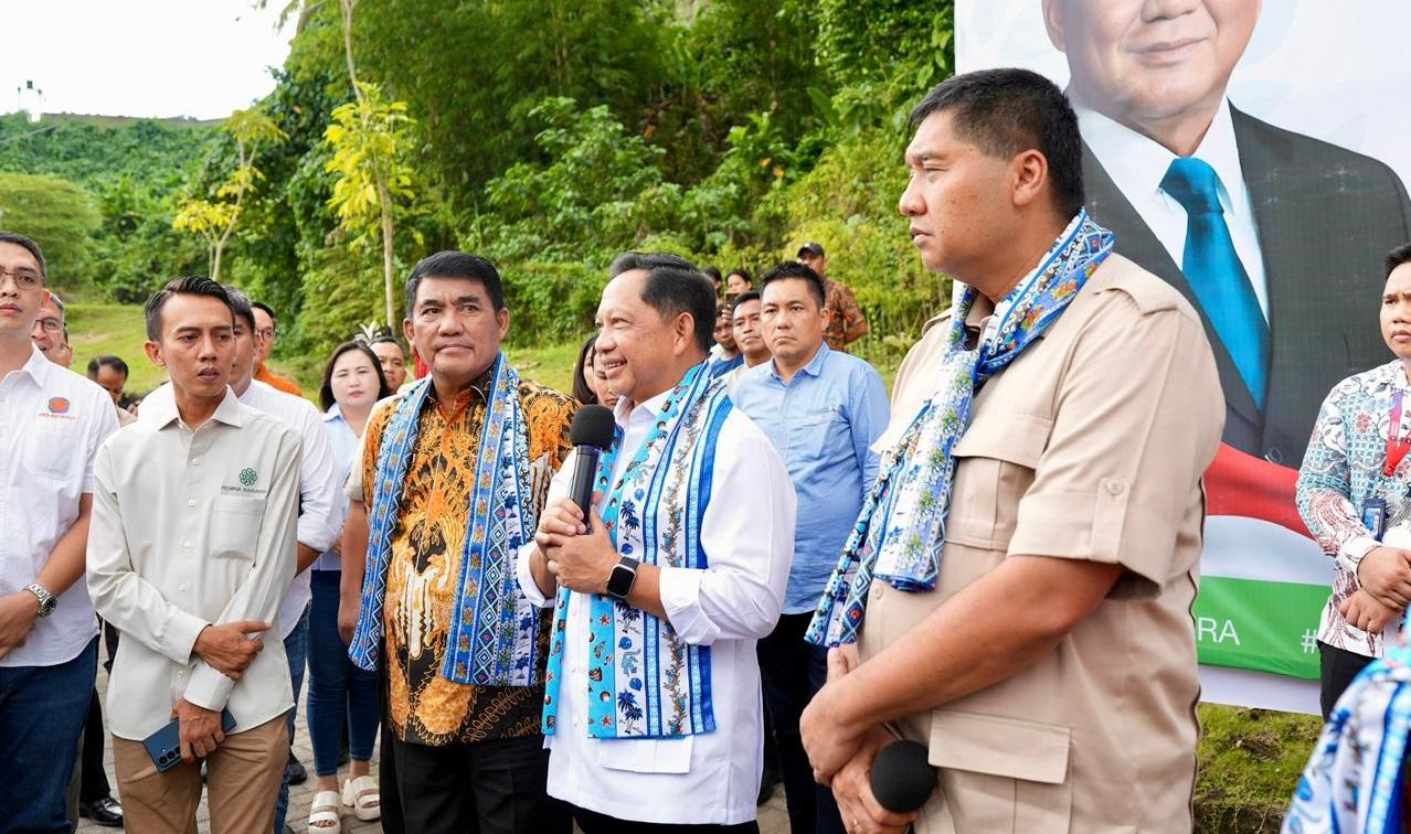 Mendagri Tinjau Program Perumahan Rakyat di Minahasa Bersama Menteri PKP dan Kepala BPS