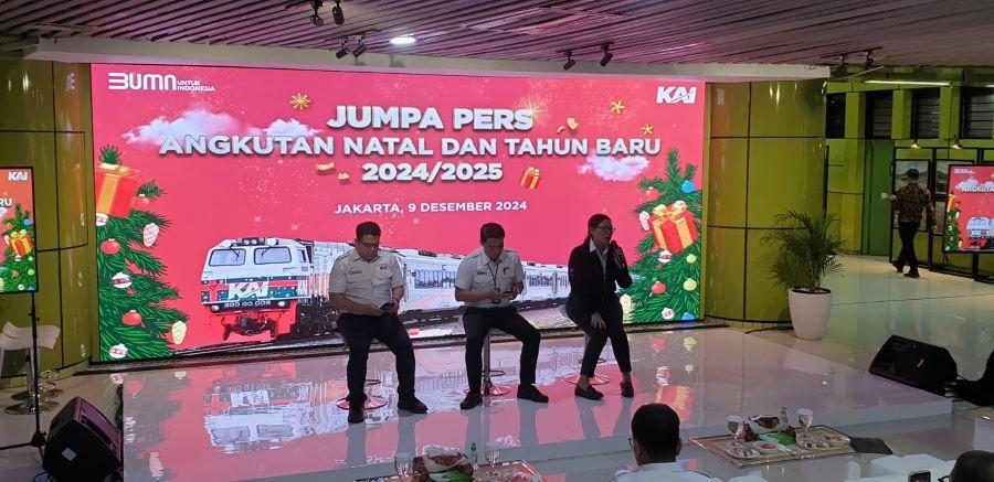 PT-Kereta-Api-Indonesia-Persero-atau-KAI-saat-konferensi-pers-untuk-persiapan-Natal-dan-Tahun-Bar.jpg