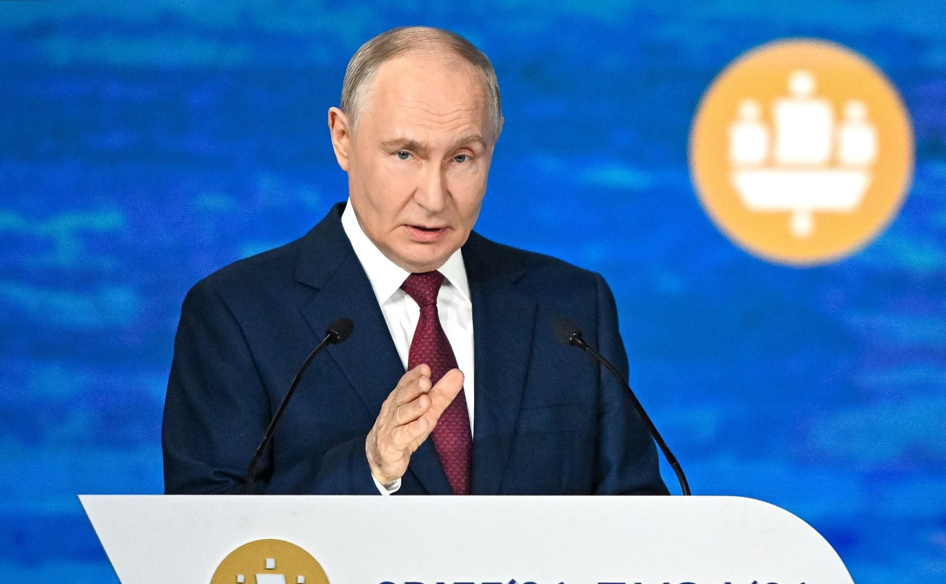 Putin Jawab Surat Zelenskyy, Sebut Isinya Kasar dan Picu Kontroversi