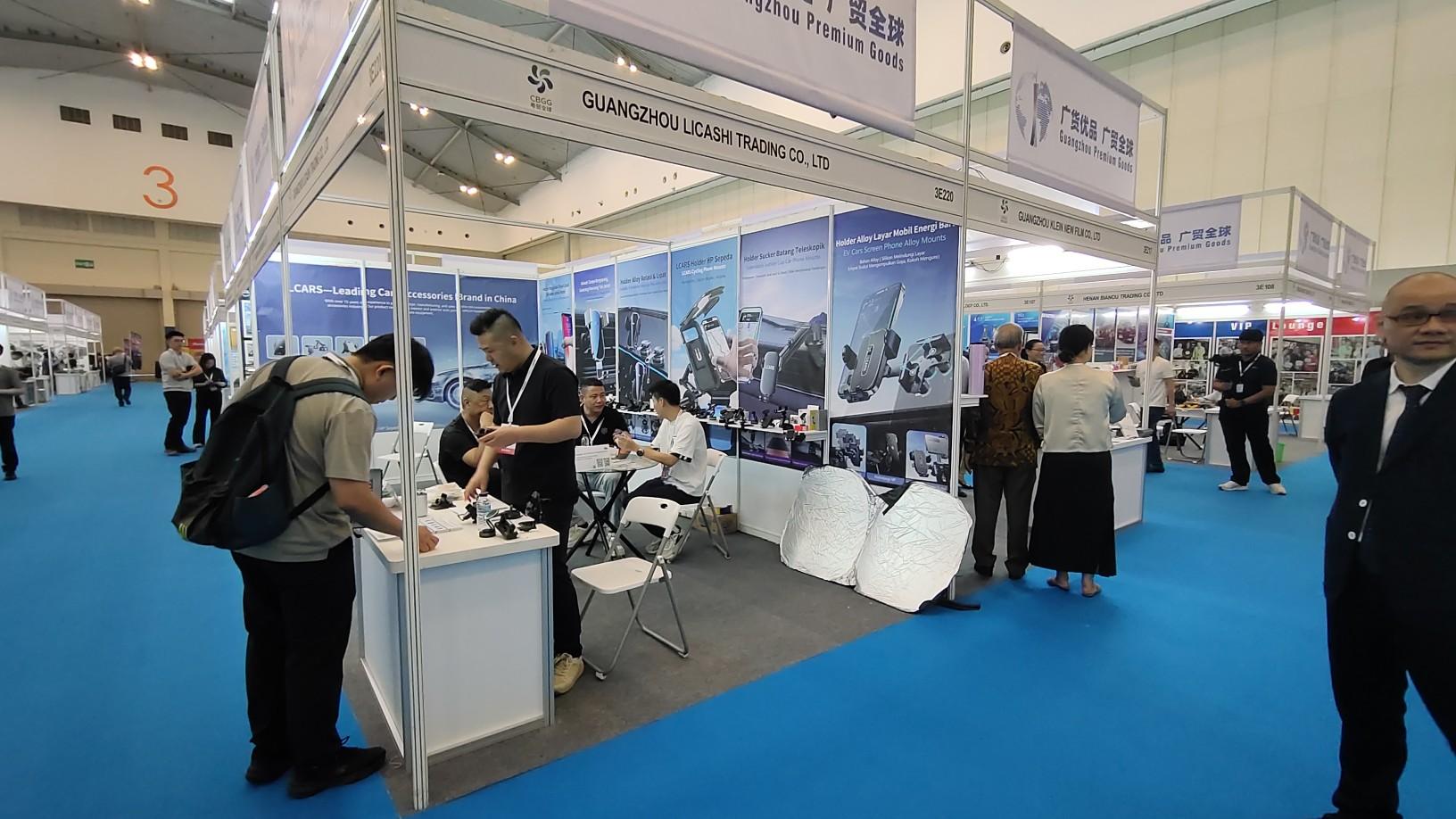 200 Perusahaan China Ramaikan Pameran Aksesoris CIAAF 2025