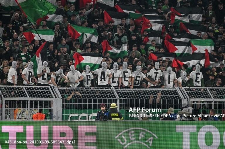 Para-penggemar-Celtic-membentuk-tanda-Bebaskan-Palestina.jpg