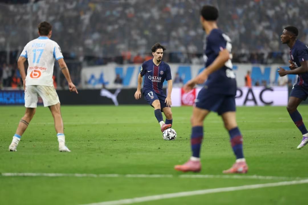 Paris-Saint-Germain-PSG-Vitinha-239.jpg