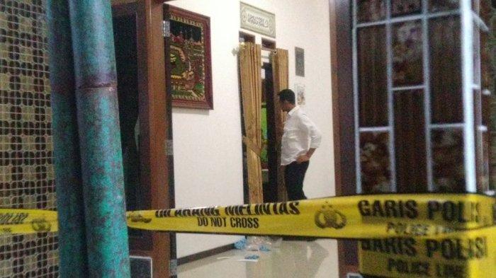 Pasangan-suami-istri-ditemukan-tewas-dalam-rumah-di-Kudus.jpg