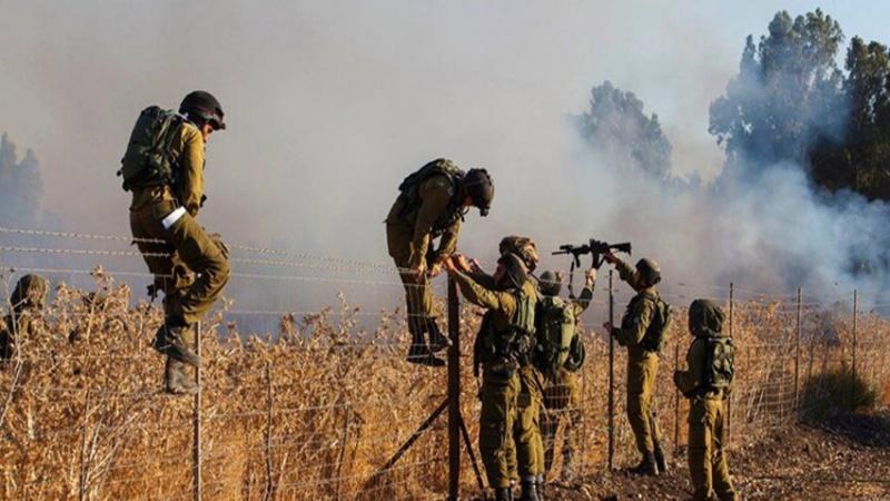 Pasukan-Israel-melewati-pagar-pembatas-di-perbatasan.jpg