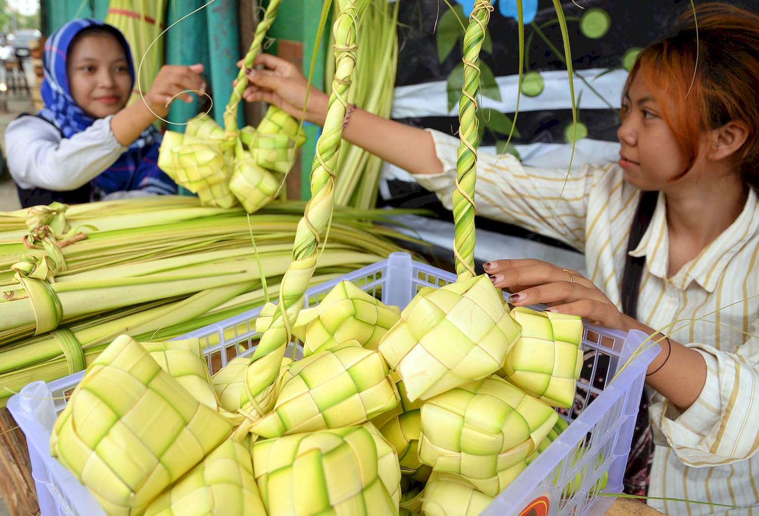 KULIT KETUPAT - Jelang 