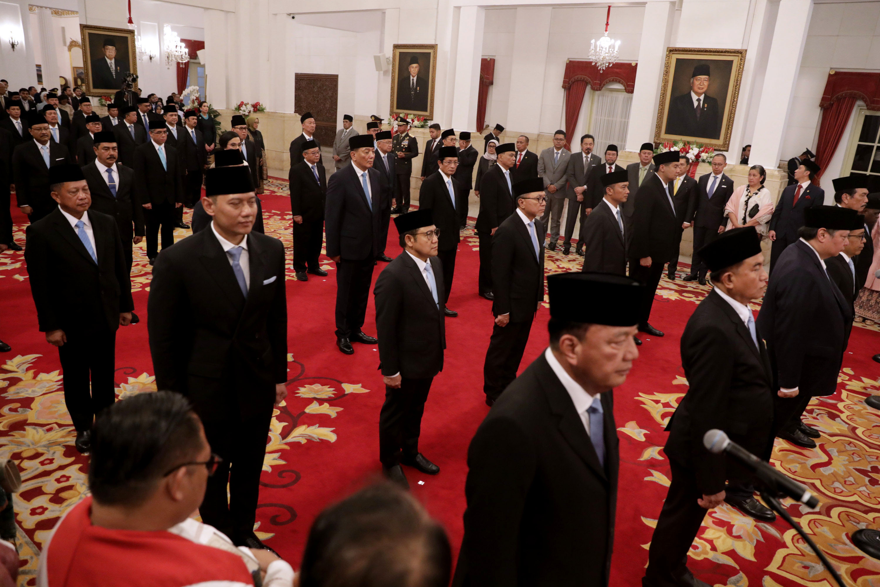6 Bulan Pemerintahan Prabowo-Gibran, Pengamat Sorot Lemahnya Komunikasi Publik & Kontroversi Menteri