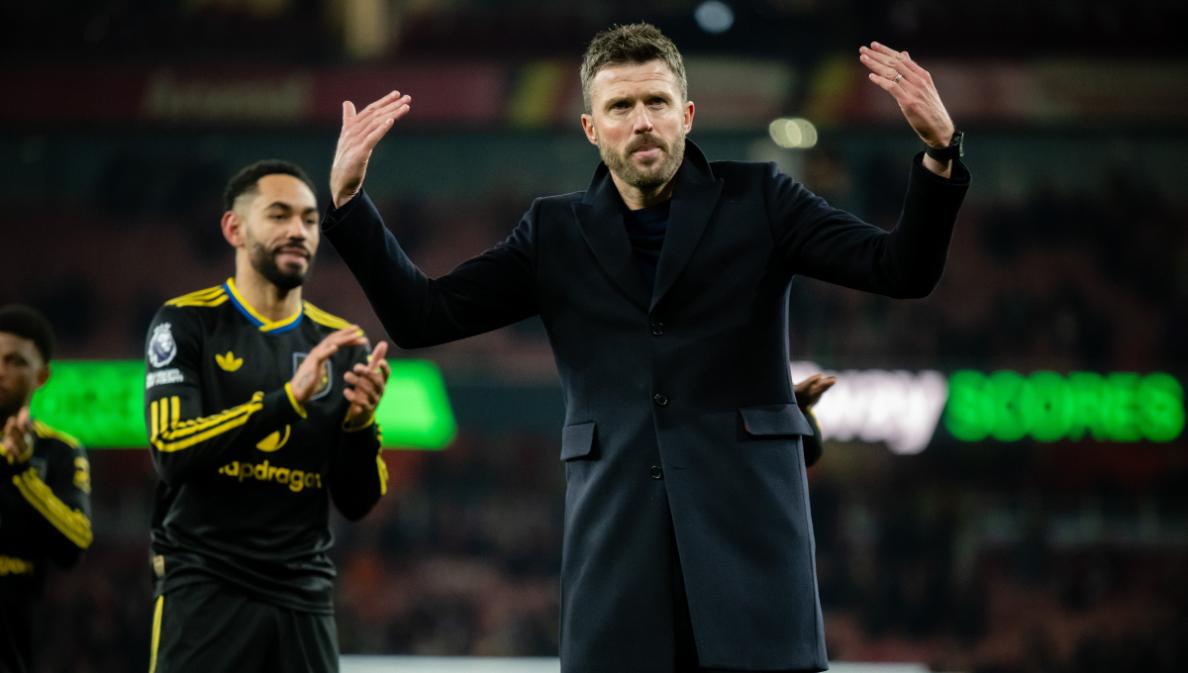 Pelatih-Manchester-United-Michael-Carrick-merayakan-kemenangan-atas-Arsenal.jpg