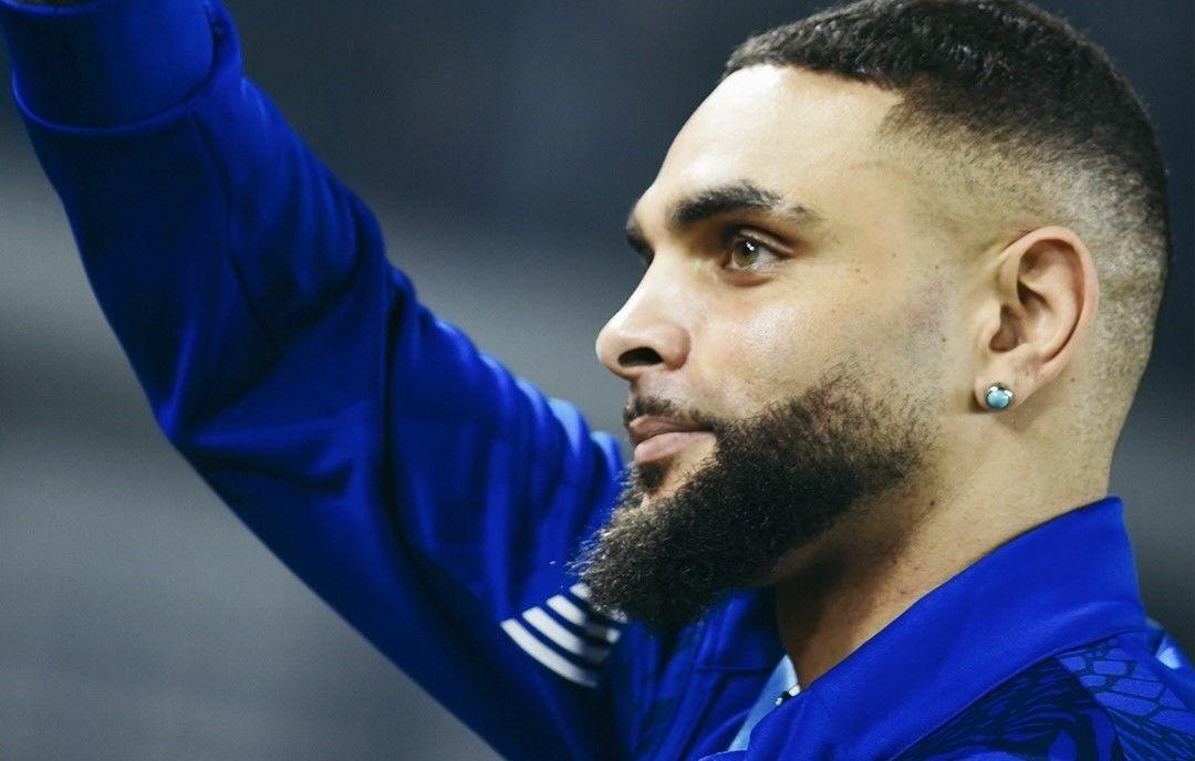 Pemain-Persib-Bandung-Layvin-Kurzawa-diperkenalkan-di-Stadion-GBLA.jpg