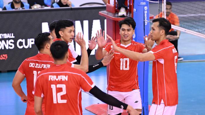 Pemain-Timnas-voli-Indonesia-berselebrasi.jpg