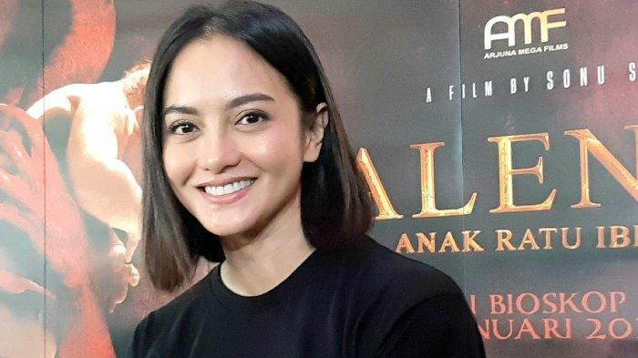 Cegah Anak Kecanduan Gadget, Ririn Ekawati Ajak Putrinya Rajin Olahraga