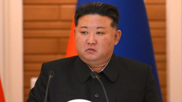 Pemimpin-Korea-Utara-Kim-Jong-Un-erwr353453452345323.jpg