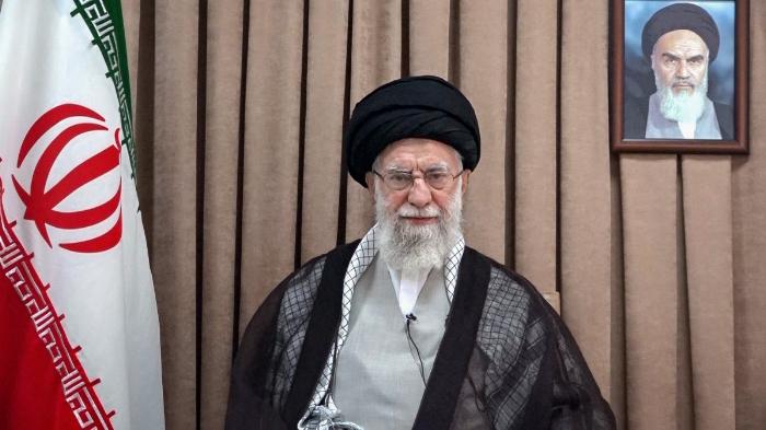 Pemimpin-Tertinggi-Iran-Ayatollah-Ali-Khamenei-Buka-Suara.jpg