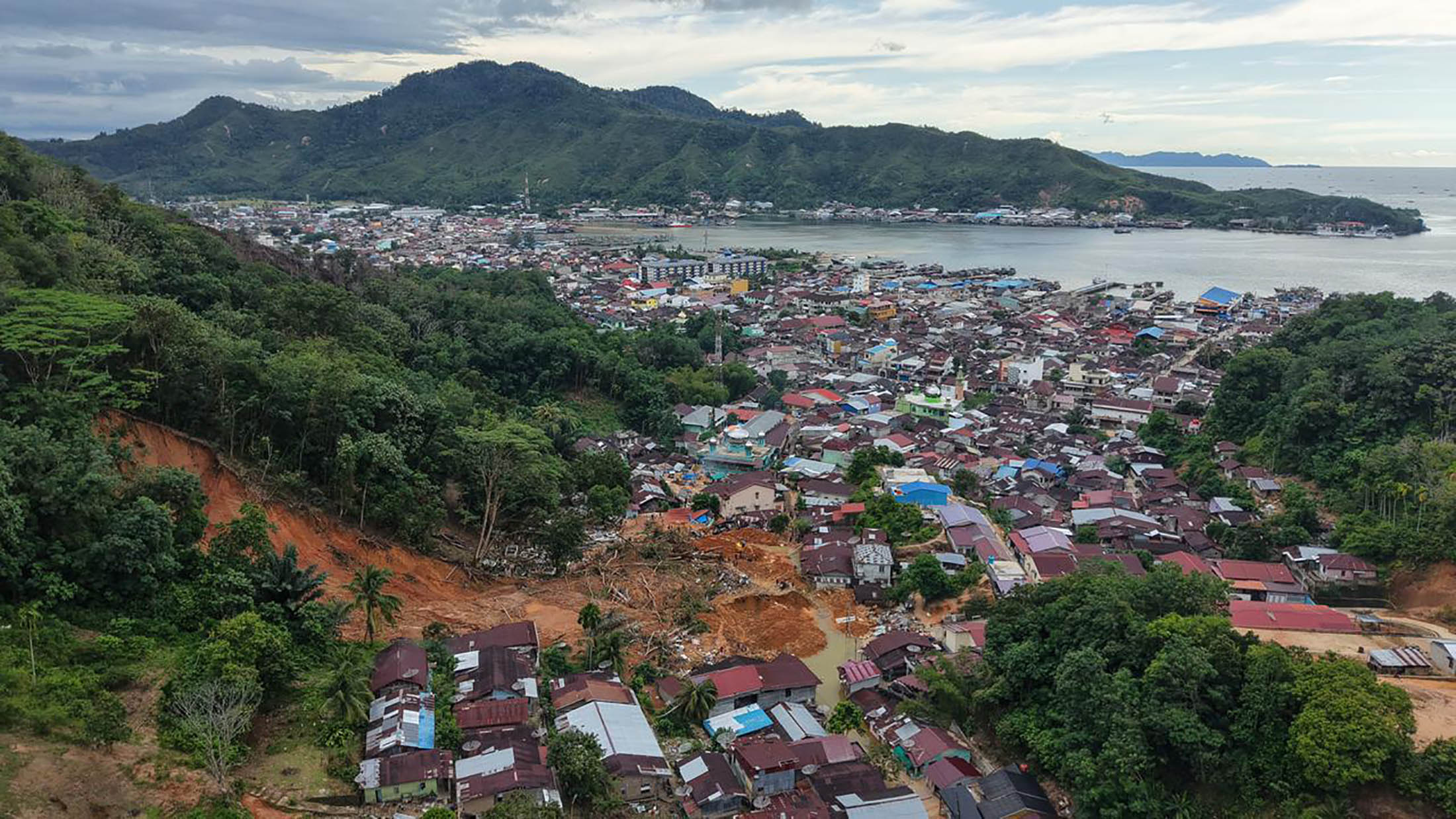 Ledakan Interaksi Publik soal Bencana Sumatera di Media Sosial
