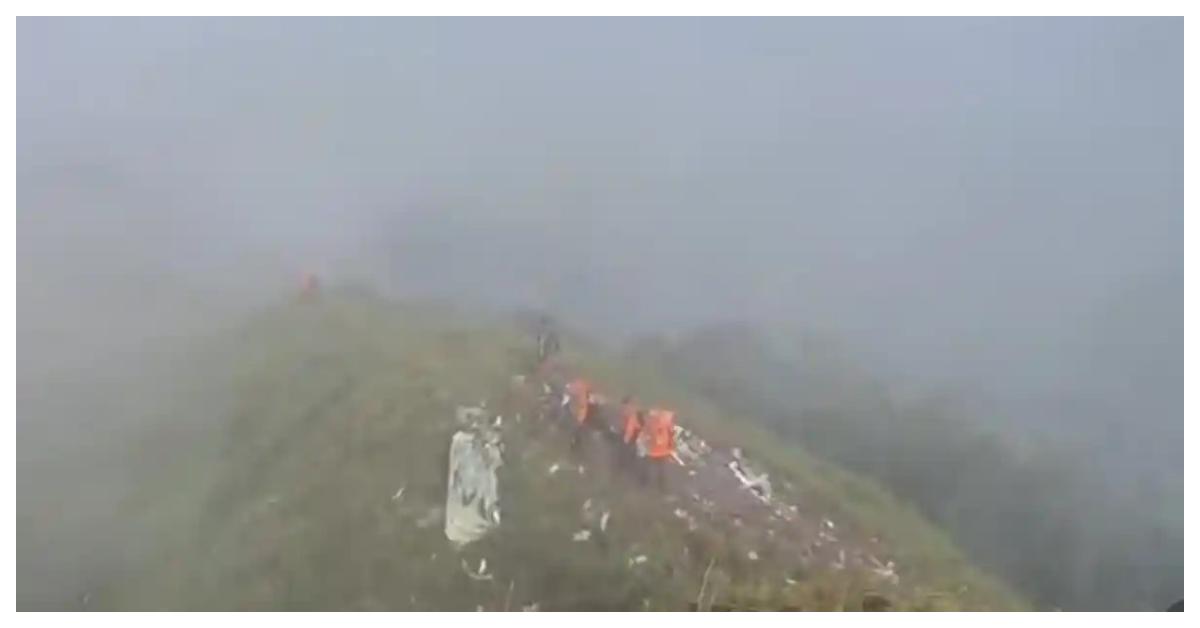 Penemuan-pesawat-di-Gunung-Bulusaraung2.jpg