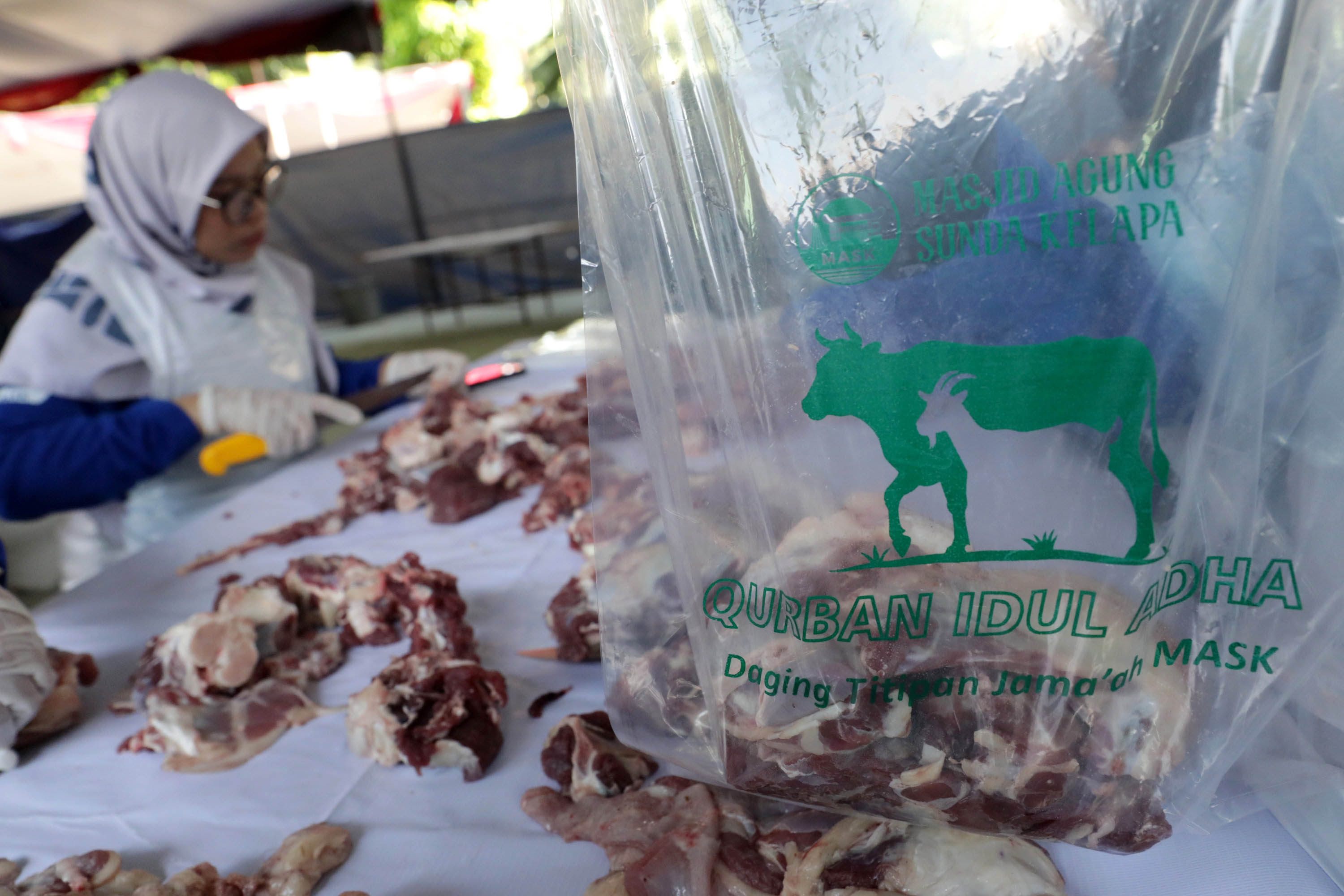 Distribusi Daging Kurban Mulai Dilakukan di Berbagai Daerah saat Idul Adha 1447 H