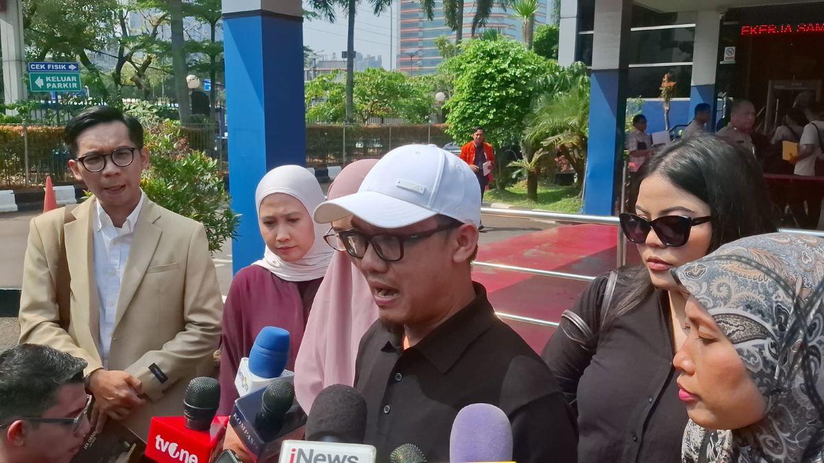 Perwakilan-mitra-Hanania-Group-Rachmat-Gumilar-di-PMJ.jpg