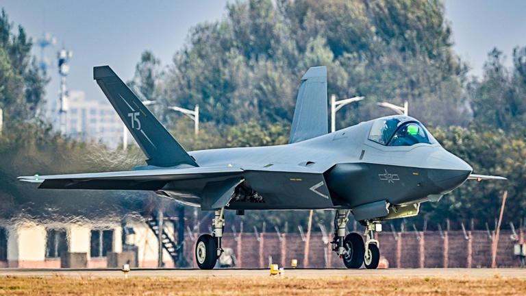 Pesawat-tempur-siluman-J-35A-dgdsg.jpg