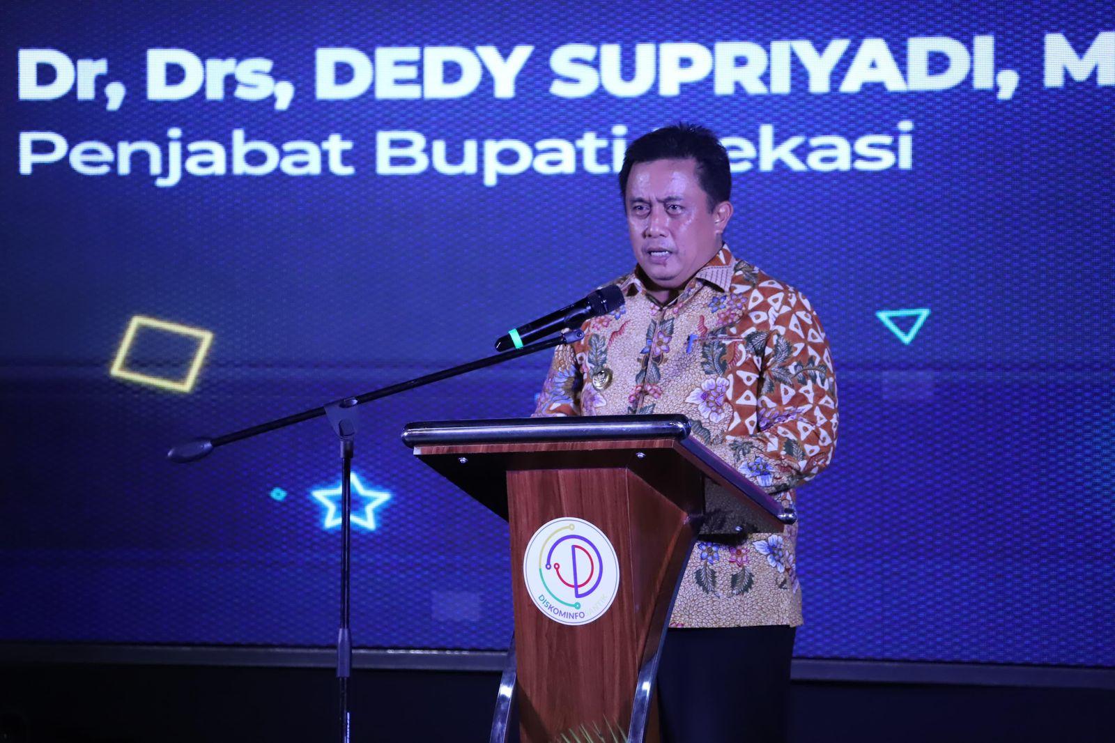 Pj-Bupati-Bekasi-Dedy-Supriyadi-membuka-secara-resmi-Digital-Komunikasi-Festival.jpg