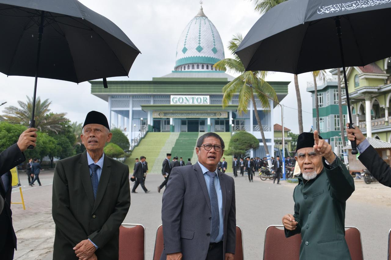 Pondok-Pesantren-Modern-Gontor-OK.jpg