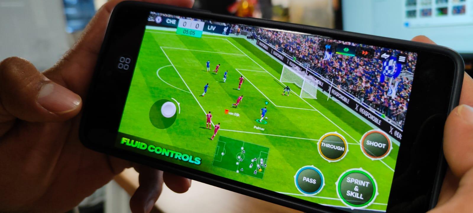 Potret-bermain-gim-FC-Mobile-dari-EA-Sports-fakka.jpg