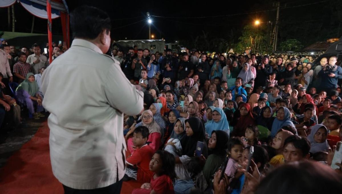 Prabowo Pilih Bersama Korban Banjir saat Pergantian Tahun: Presiden Tidak Akan Tinggalkan Kalian