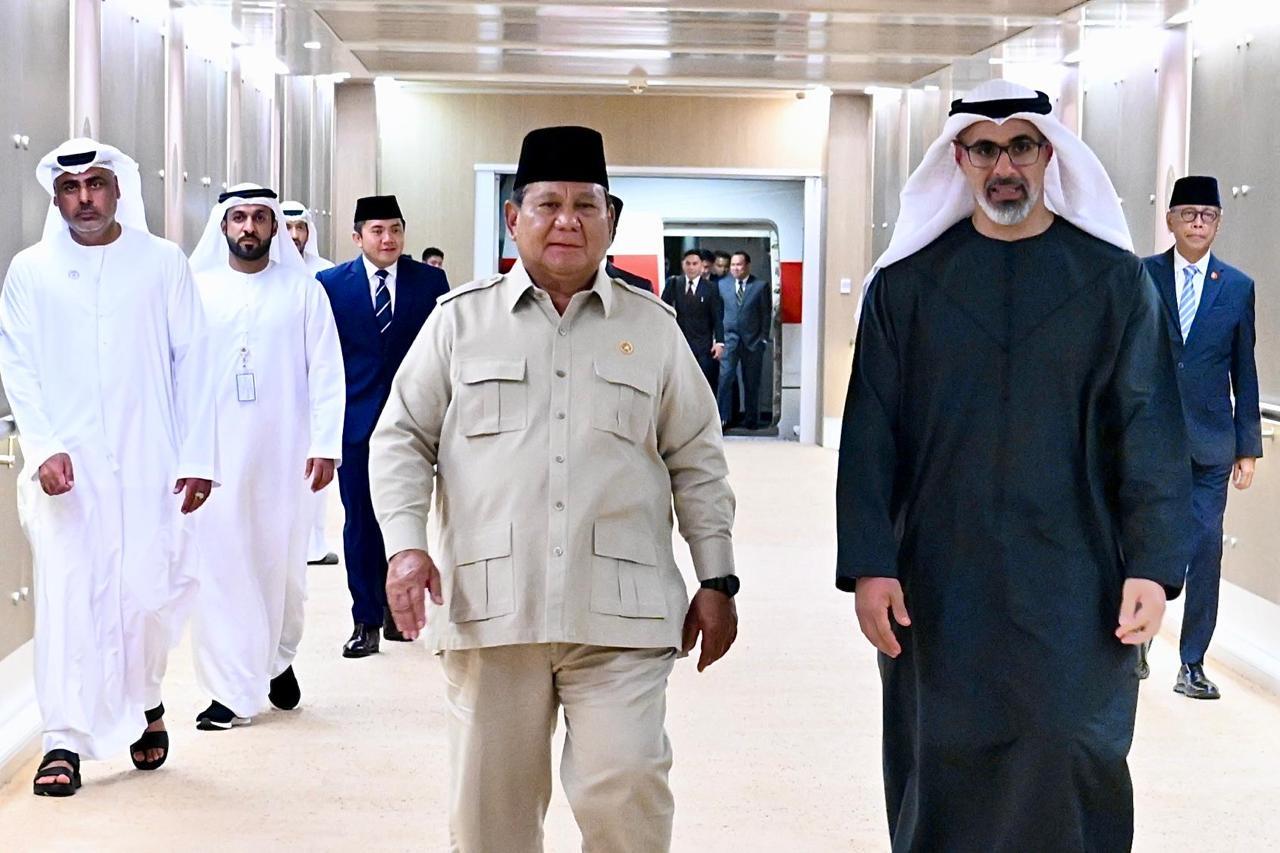 Usai dari Qatar, Presiden Prabowo Tiba di Abu Dhabi untuk Bertemu dengan Presiden MBZ