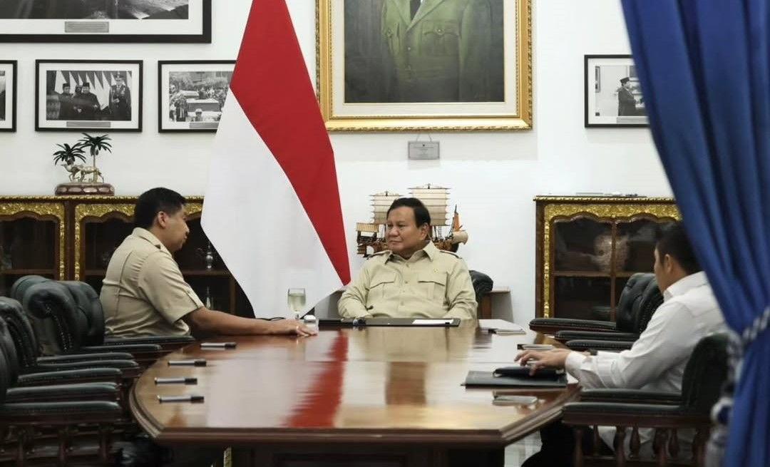 Presiden-Prabowo-Subianto-menerima-Menteri-PKP-Maruarar-Sirait-di-Istana-Negara.jpg