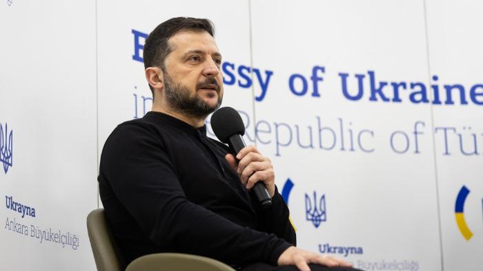 Presiden-Ukraina-Volodymyr-Zelensky-5r234234.jpg
