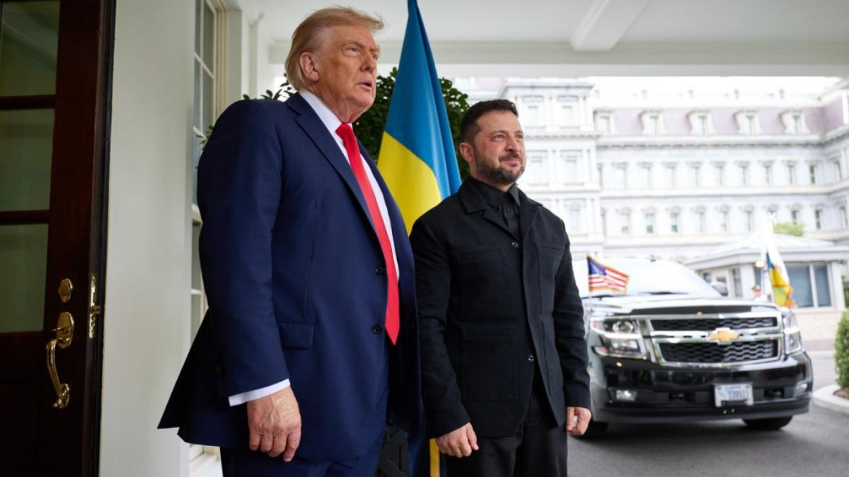 Trump Sentil Biden, Ukraina Sulit Menang karena Dulu Dilarang Serang Rusia